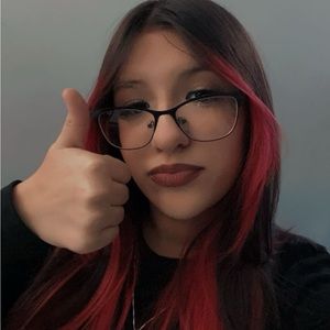 Meet your Posher, Aurora